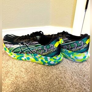 NEW. ASICS Noosa Tri 13 Women’s Size 11.